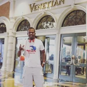 Meet your Posher, Elie